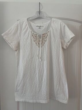 Eddie Bauer Cream Short-Sleeve Tie-Neck Tunic with Beige Embroidery